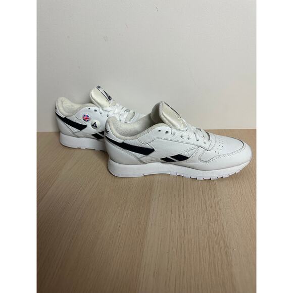 Palace x Reebok Classic Pump White Vector Navy Size 7M - LIKE NEW - Picture 7 of 11